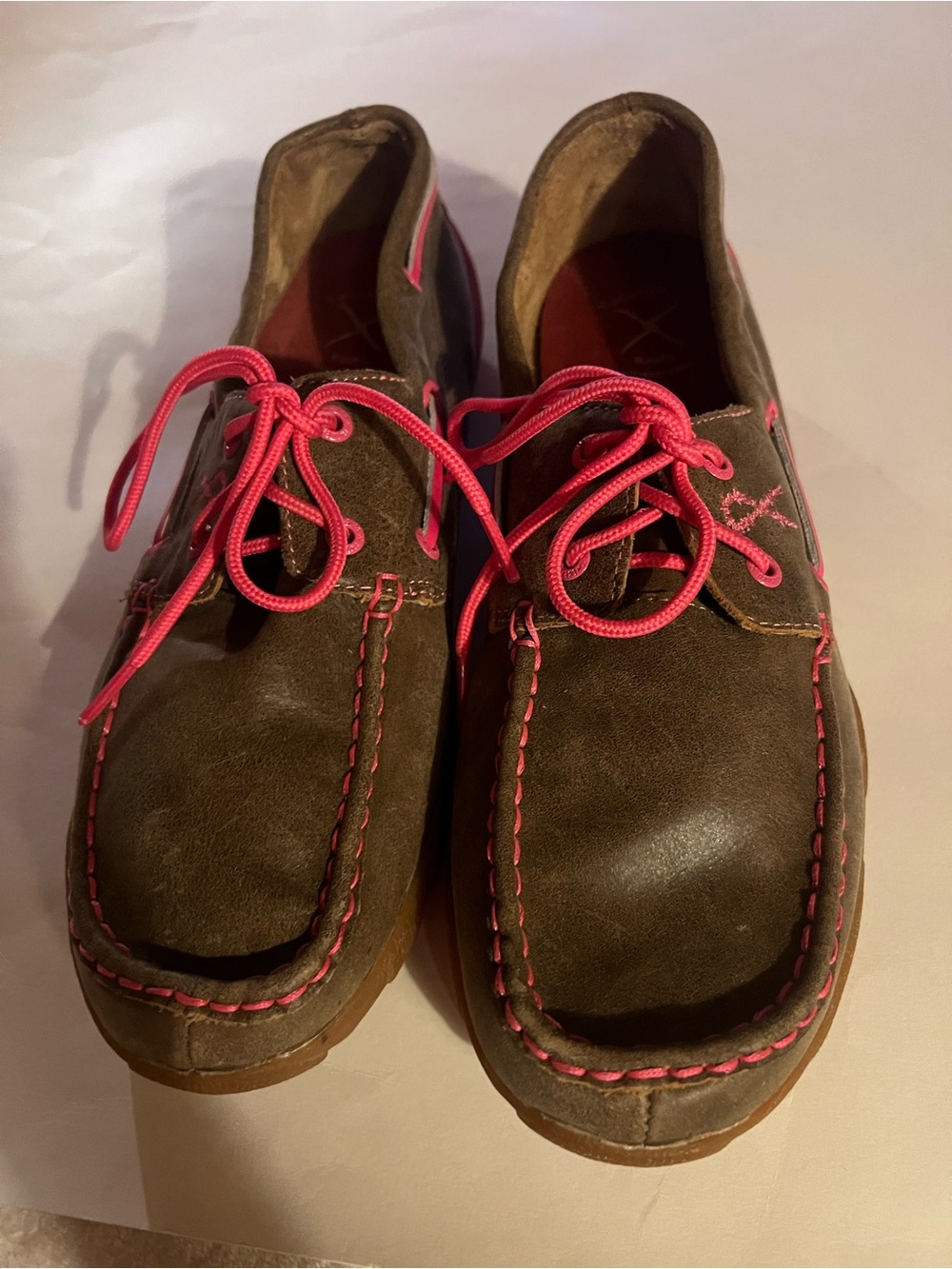 Twisted X Brown Leather Driving Shoes with Pink Accents Size 11